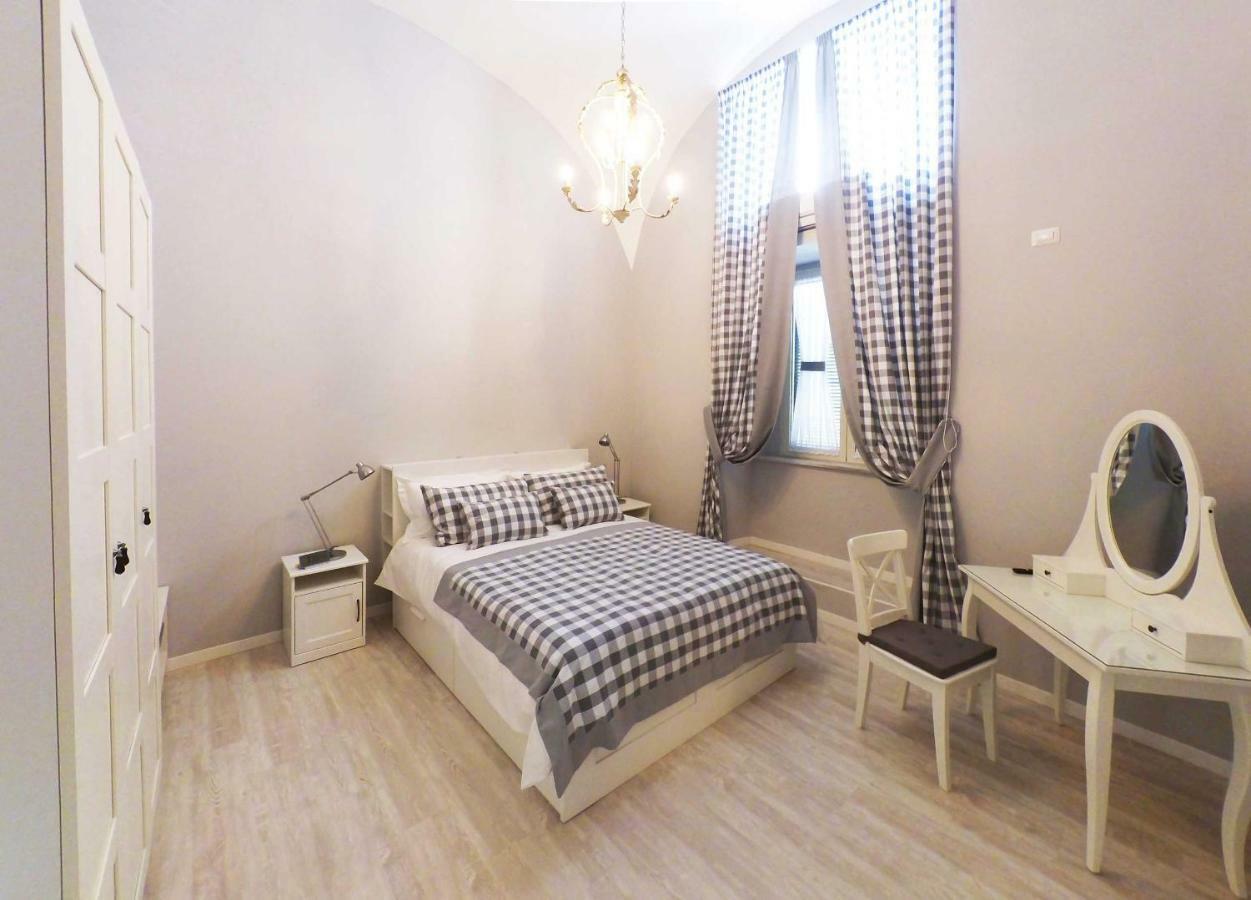 La Casa Stella Apartment Napoli Bagian luar foto